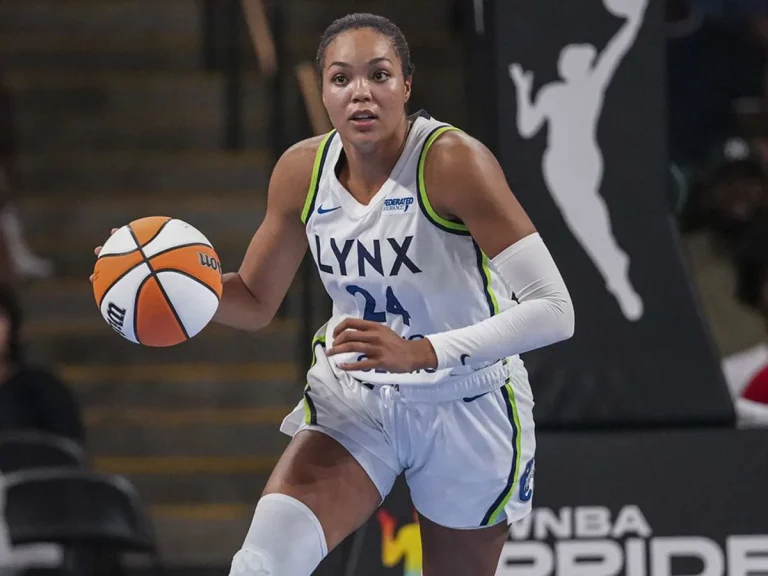 Napheesa Collier Commissioner's Cup Final