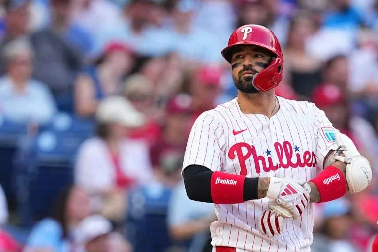 Nick Castellanos knee injury update