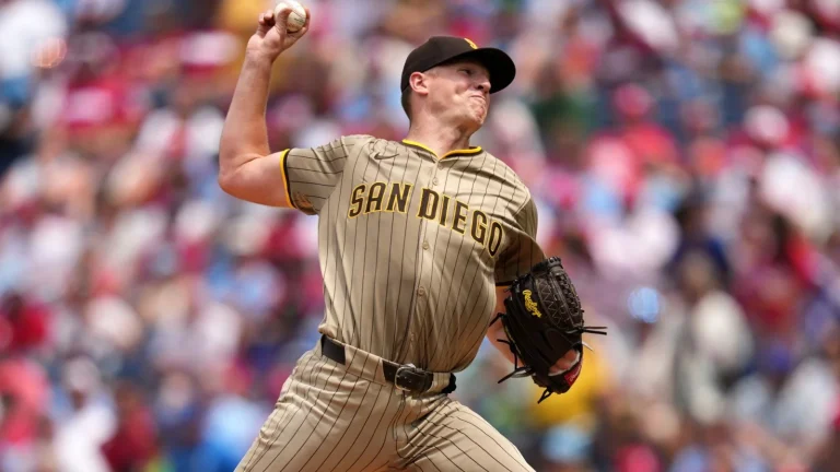 Nick Pivetta leads Padres win