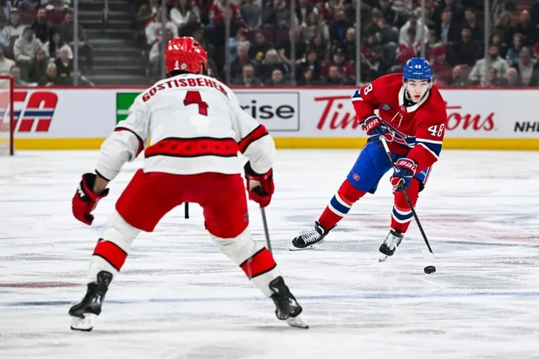 Noah Dobson Canadiens contract comparison