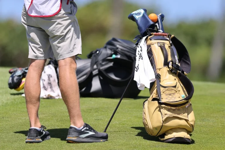 PGA Tour player-caddie split