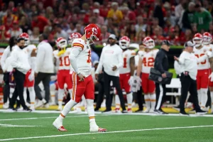 Andy Reid Refuses to Boost Protection for Patrick Mahomes Despite Chiefs’ O-Line Struggles and Draft Misses