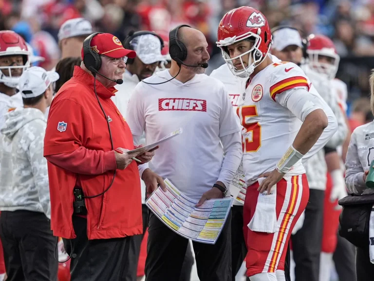 Patrick Mahomes Leads Chiefs Into Intense Training Camp as Countdown to NFL Season Kicks Off Patrick Mahomes Leads Chiefs Into Intense Training Camp as Countdown to NFL Season Kicks Off