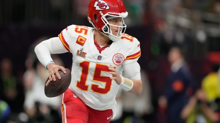 Patrick Mahomes NFL top quarterback