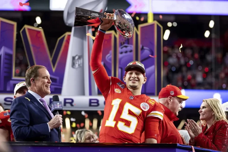 Patrick Mahomes quarterback ranking debate