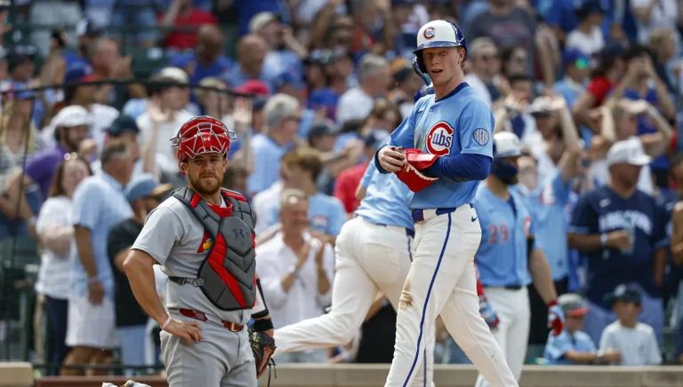 Pete Crow-Armstrong impossible catch