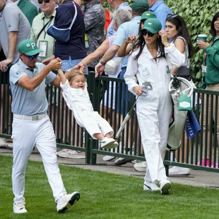 Rickie Fowler supports PGA family