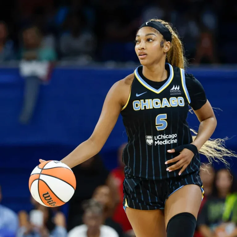 Sabrina Ionescu praises Angel Reese