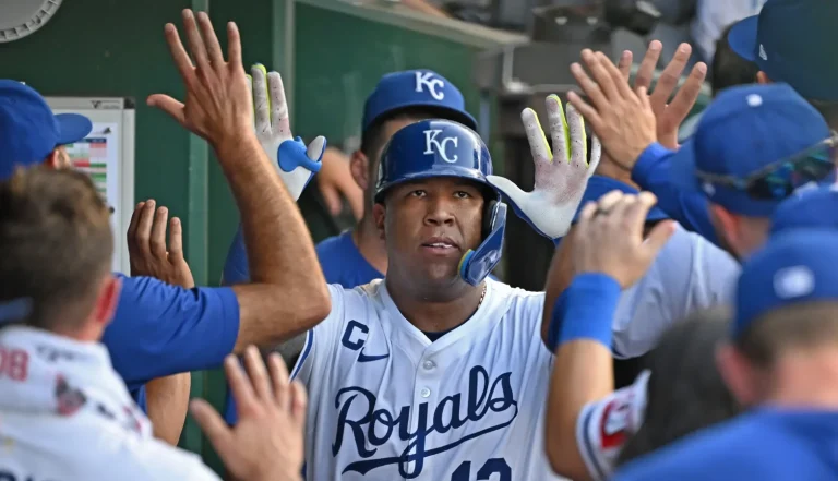 Salvador Perez 444-foot homer