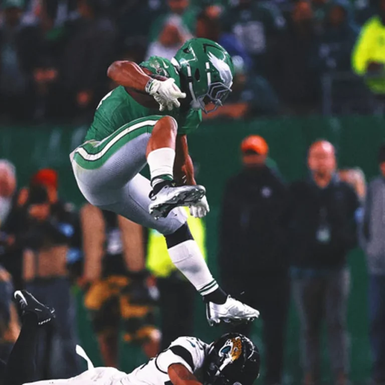 Saquon Barkley praises Bijan Robinson cuts