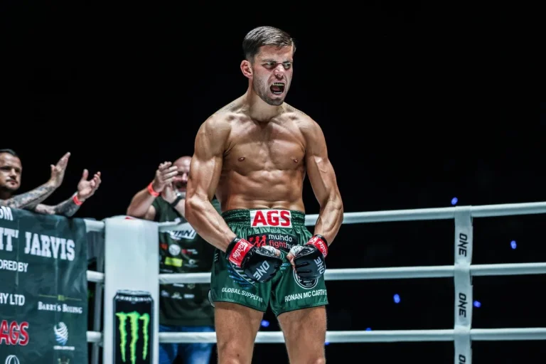 Sean Strickland UFC invitation