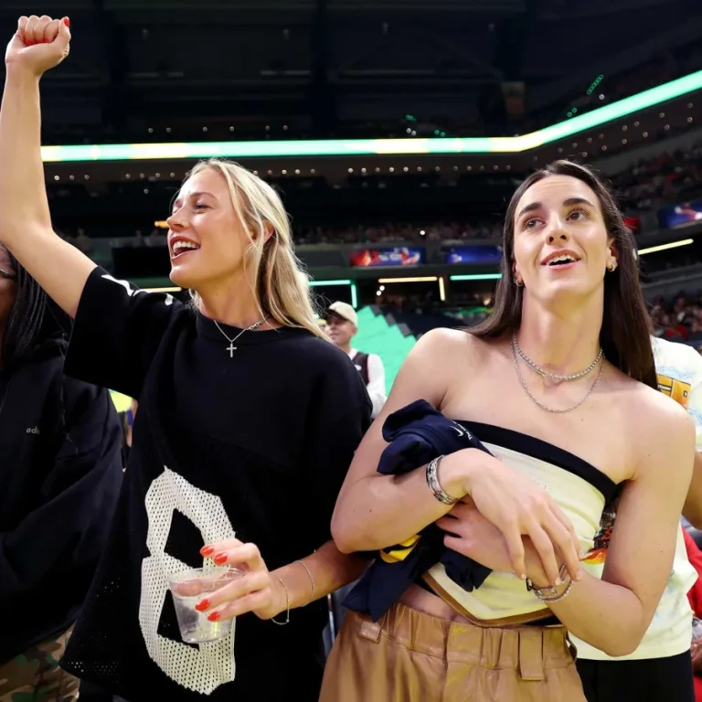 Sophie Cunningham defends Caitlin Clark