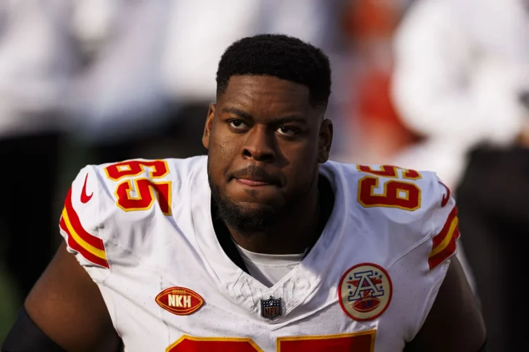 Trey Smith Chiefs franchise tag