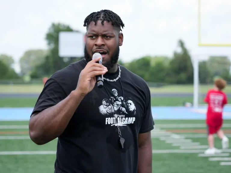 Trey Smith long-term deal deadline