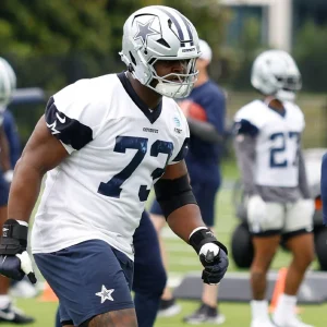 Jerry Jones Faces Tough Choice as Tyler Smith’s Contract Demands Put Cowboys’ Future and Finances at Risk