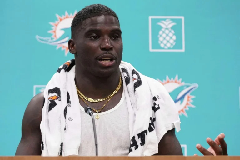 Tyreek Hill accountability and teamwork