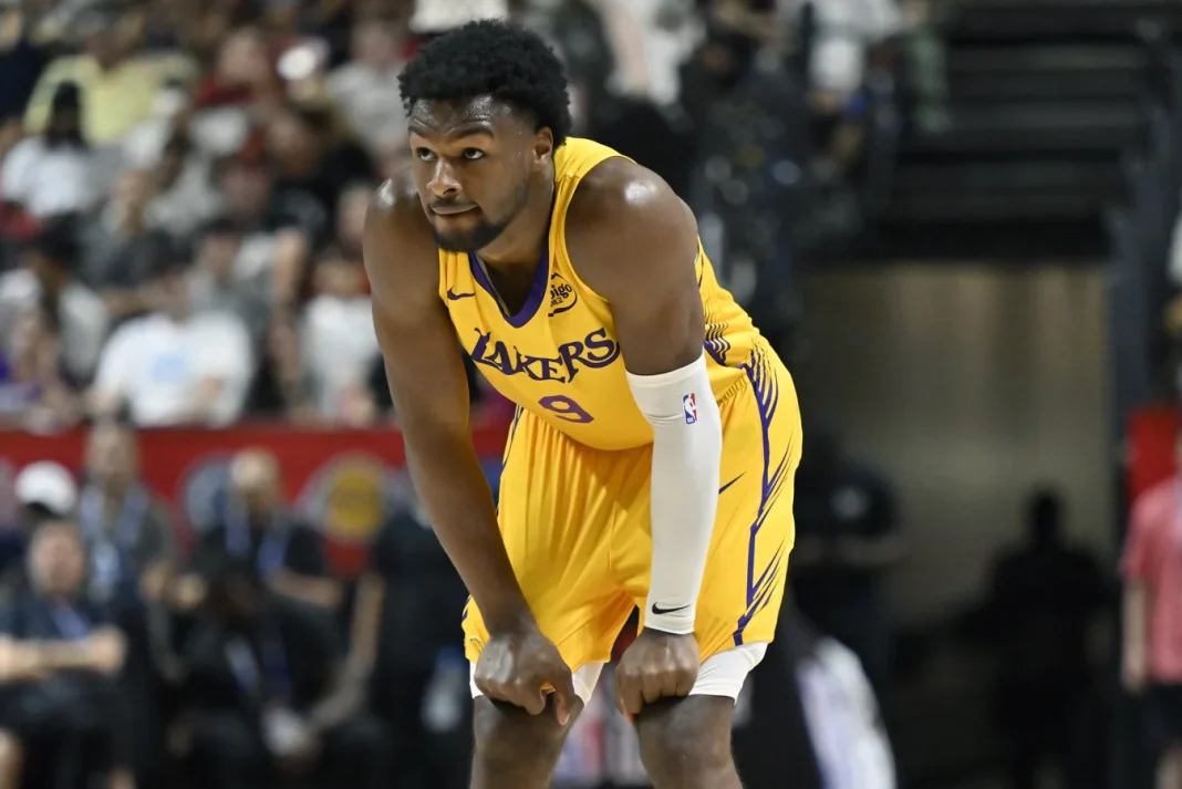 Tyreek Hill beats Josephus Lyles race