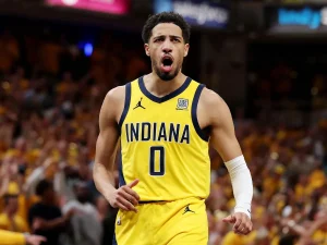 Tyrese Haliburton Reacts Wildly to Johnny Furphy’s Monster Dunk That Left Fans Speechless