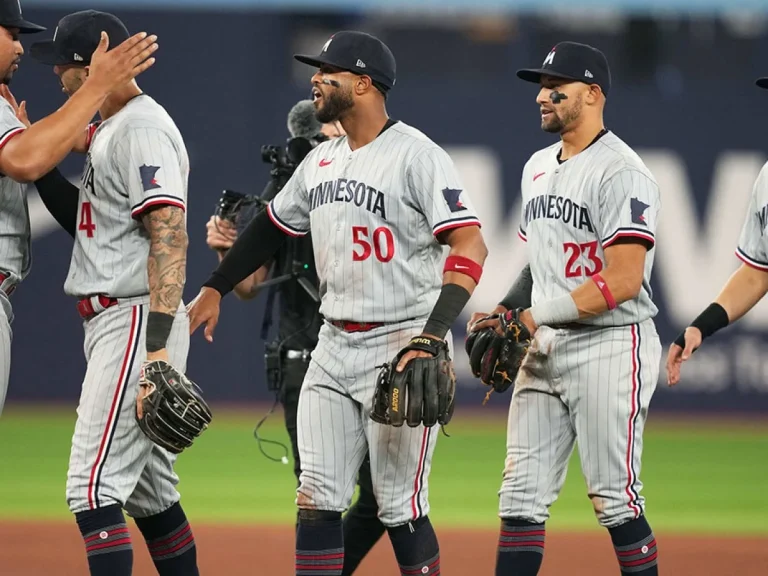 Willi Castro Twins Cubs trade