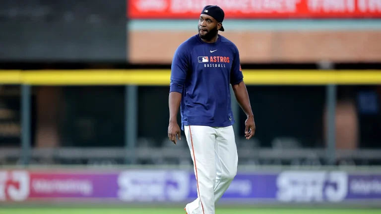 Yordan Alvarez hand injury setback update