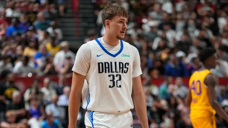 Zion Williamson and Derik Queen chemistry