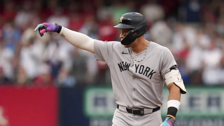Aaron Judge MLB fantasy plays