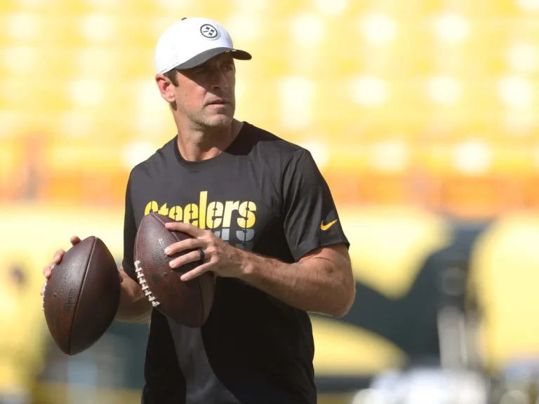 Aaron Rodgers Steelers quarterback move