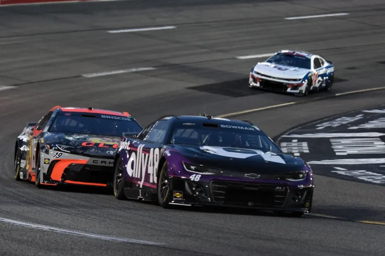 Alex Bowman must win Daytona