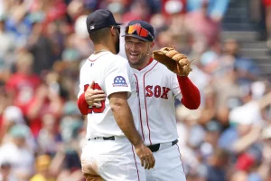 Alex Bregman Pauses Red Sox Contract Talks to Focus on Playoff Push and Stellar Season