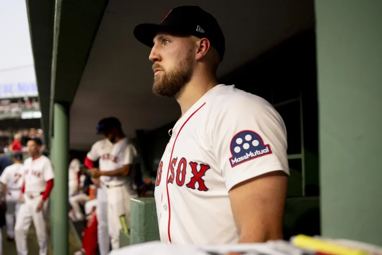 Alex Bregman Red Sox decision