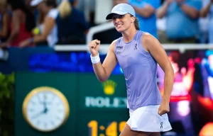 Andy Roddick Defends Iga Swiatek with Scathing Reply After Cincinnati Open Triumph