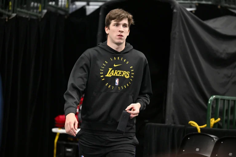Austin Reaves Lakers contract negotiation