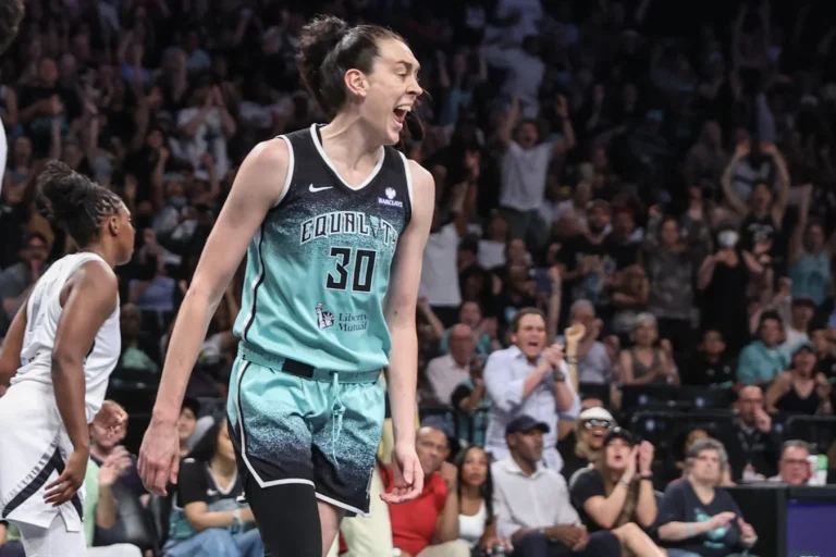 Breanna Stewart injury update Liberty