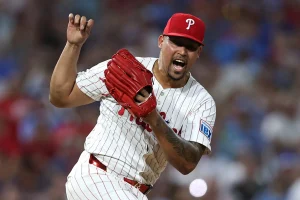 Brewers Eye Mets’ Pete Alonso to Replace Rhys Hoskins in Bold Offseason Move