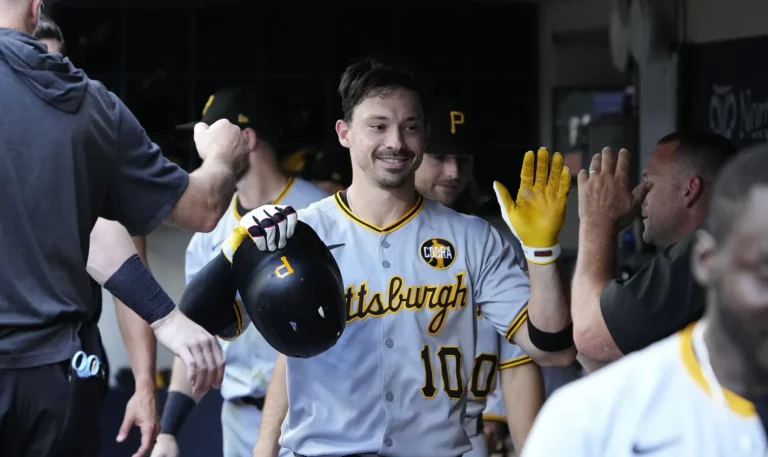 Bryan Reynolds praises Brewers momentum