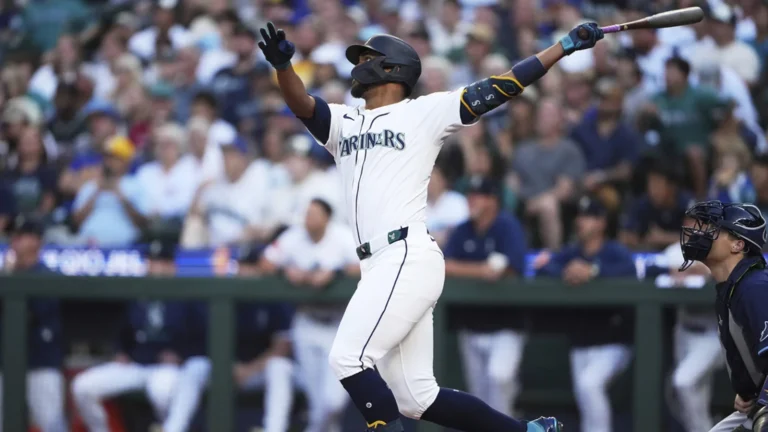 Cal Raleigh Mariners home run record