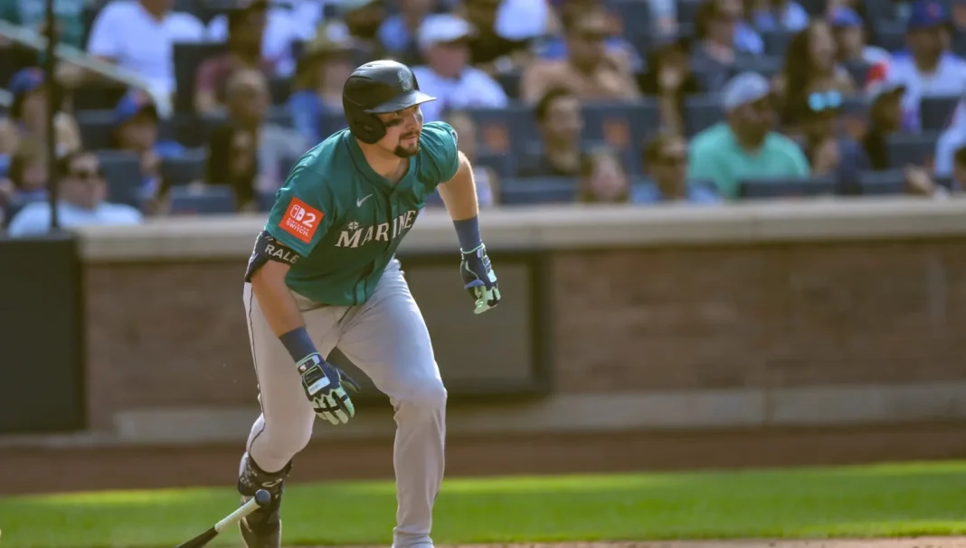 Cal Raleigh nostalgic catcher's gear Cal Raleigh nostalgic catcher's gear