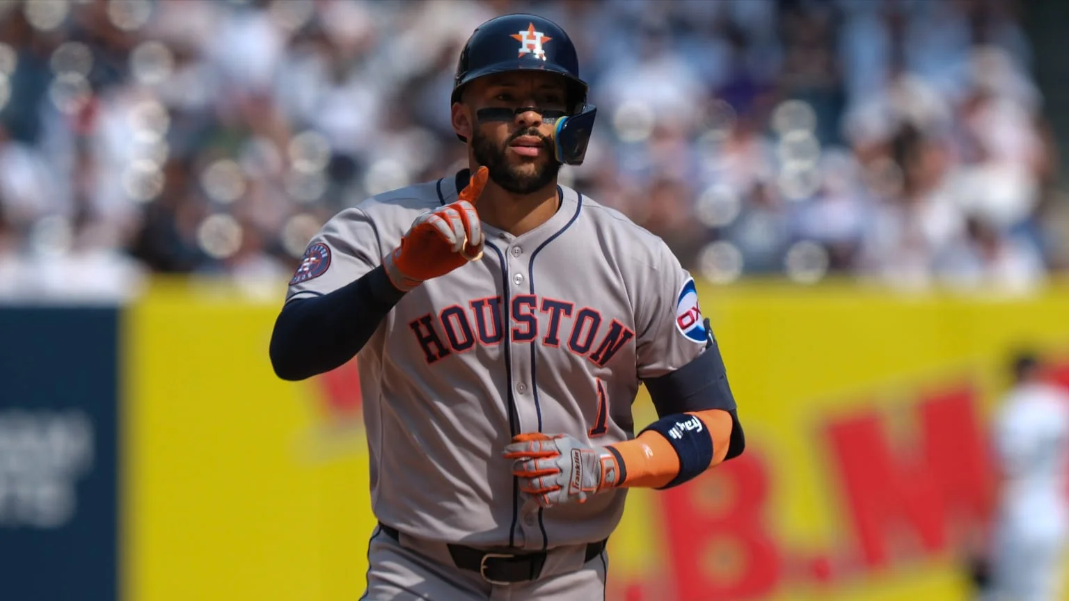 image-of-carlos-correa-11-08-2025 Carlos Correa