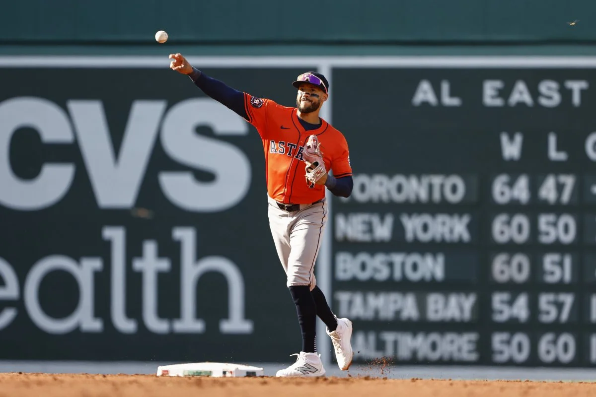 image-of-carlos-correa-11-08-2025 Carlos Correa