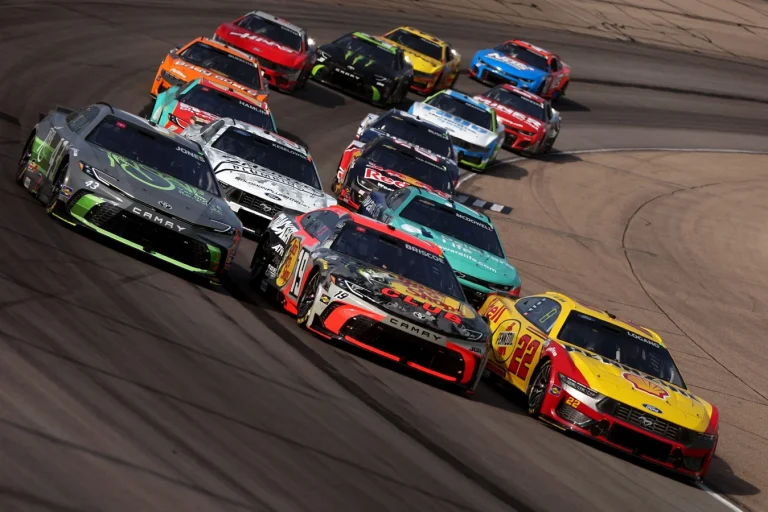 Chase Briscoe NASCAR dirt racing