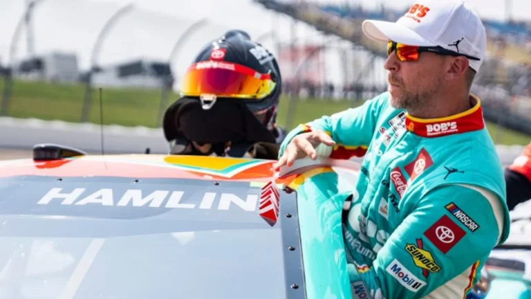 Chase Elliott Kyle Larson Feud