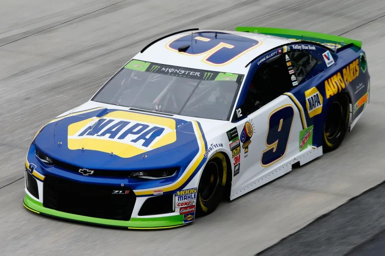Chase Elliott NASCAR race performance