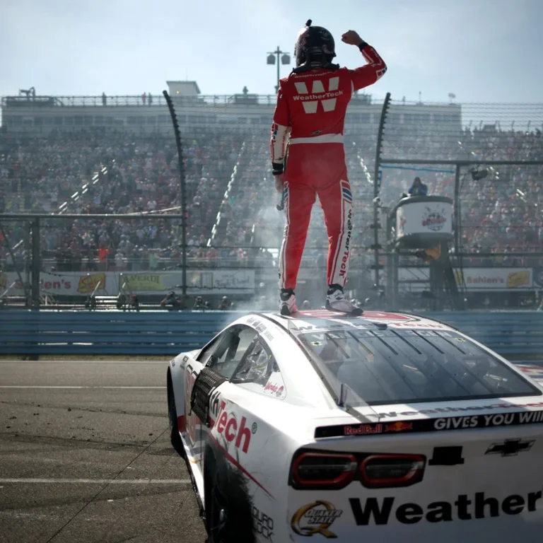 Chase Elliott replaced by Shane