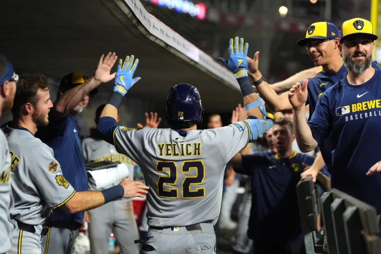 Christian Yelich Brewers comeback