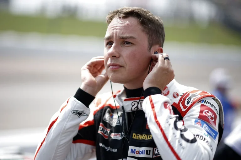 Christopher Bell NASCAR apology gesture