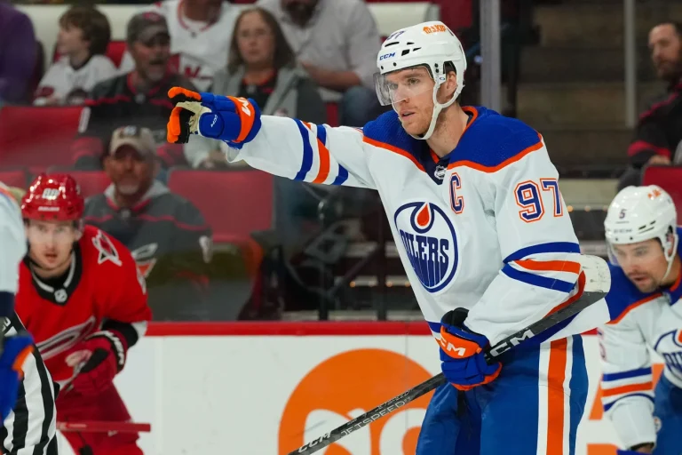 Connor McDavid Oilers Contract Challenges