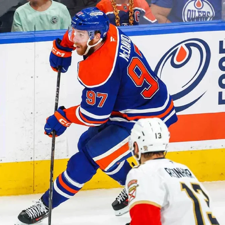 Connor McDavid contract signing