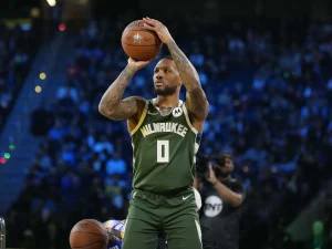 Bucks Nearly Traded Damian Lillard Before Injury Changed Everything, Giannis’ Future Now in Question