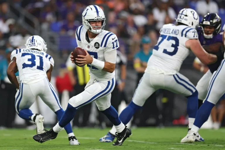Daniel Jones Colts quarterback competition