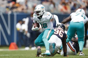 De’Von Achane Injury Raises Alarms for Miami Dolphins’ Struggling Offense Ahead of Season